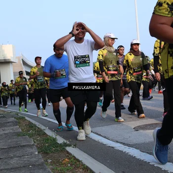 Runner Photo 6296346