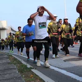 Runner Photo 6296353