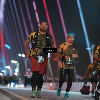 Runner Photo 6296357