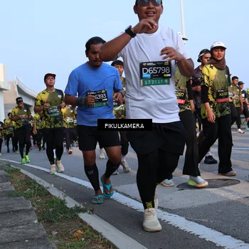 Runner Photo 6296361