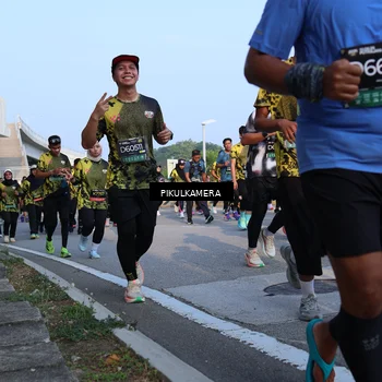 Runner Photo 6296397