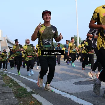 Runner Photo 6296421