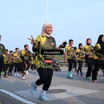 Runner Photo 6296429
