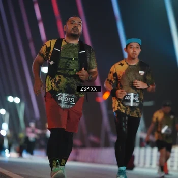 Runner Photo 6296460