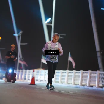 Runner Photo 6296488
