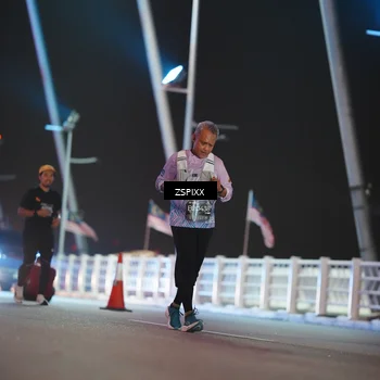 Runner Photo 6296529