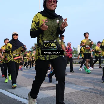 Runner Photo 6296554