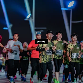 Runner Photo 6296572