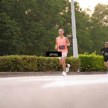 Runner Photo 6296591