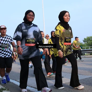 Runner Photo 6296635