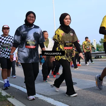 Runner Photo 6296661