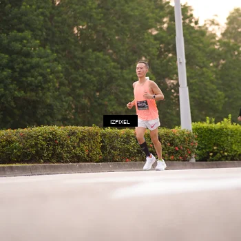 Runner Photo 6296673