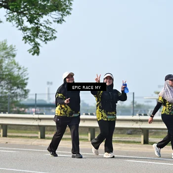Runner Photo 6296676