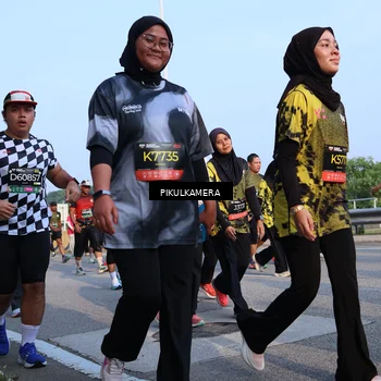 Runner Photo 6296678