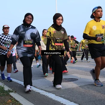 Runner Photo 6296681