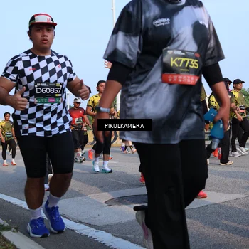 Runner Photo 6296703