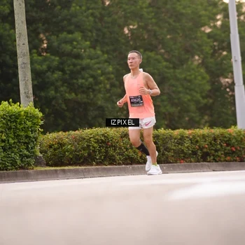 Runner Photo 6296706
