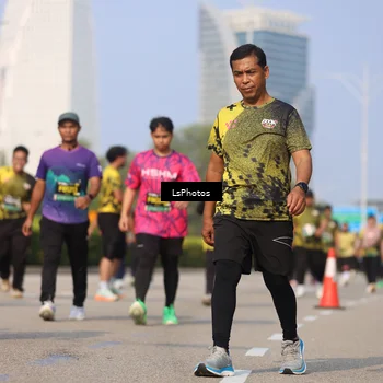 Runner Photo 6296707