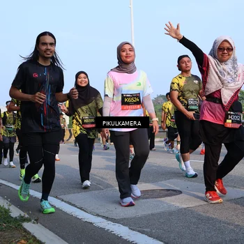 Runner Photo 6296719