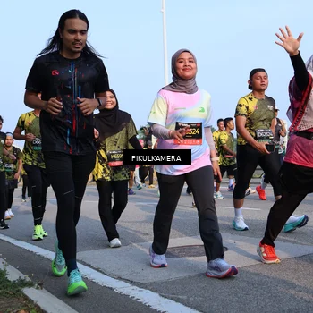 Runner Photo 6296729