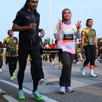 Runner Photo 6296762