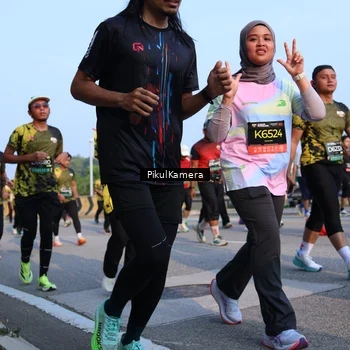 Runner Photo 6296768