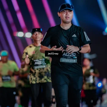 Runner Photo 6296769