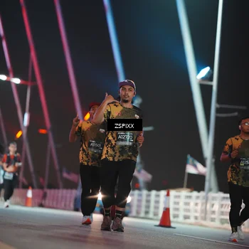 Runner Photo 6296778