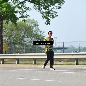 Runner Photo 6296789
