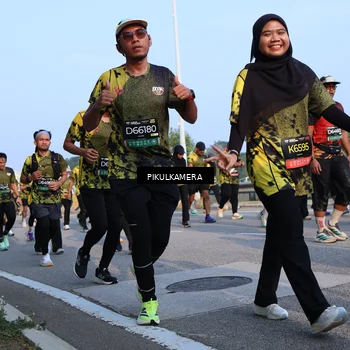 Runner Photo 6296810