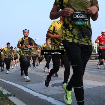Runner Photo 6296841