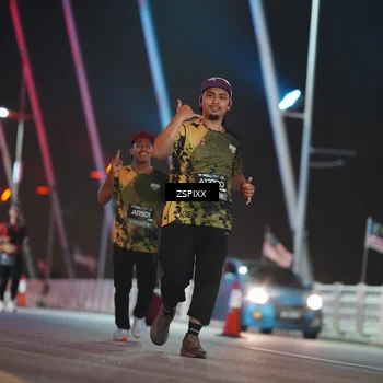 Runner Photo 6296869