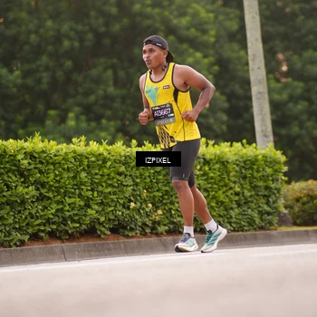 Runner Photo 6296870