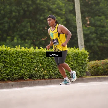 Runner Photo 6296895