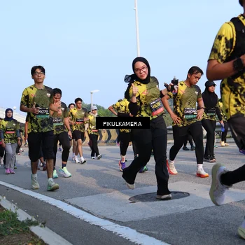 Runner Photo 6296926