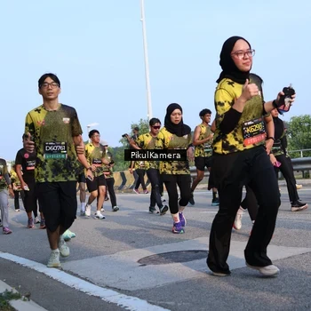 Runner Photo 6296942