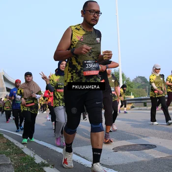 Runner Photo 6296979