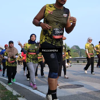 Runner Photo 6296999