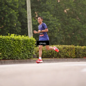 Runner Photo 6297054