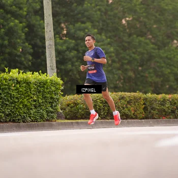 Runner Photo 6297065