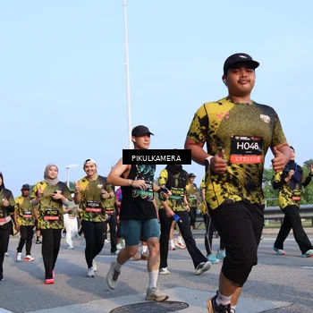 Runner Photo 6297102