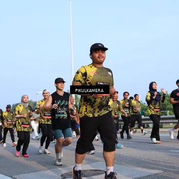 Runner Photo 6297106