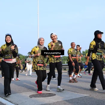 Runner Photo 6297133