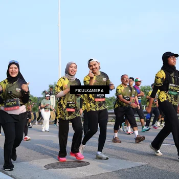 Runner Photo 6297141