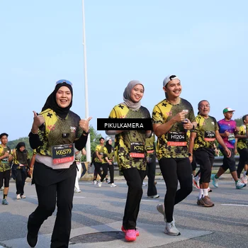 Runner Photo 6297143