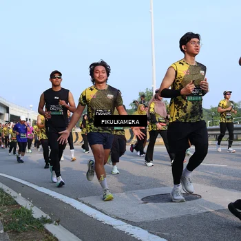 Runner Photo 6297299