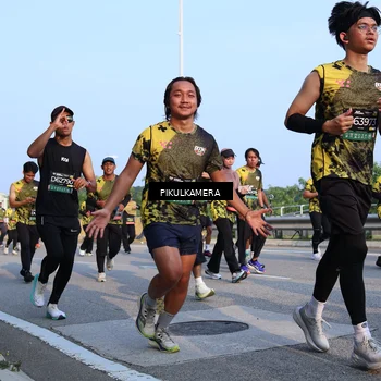 Runner Photo 6297355