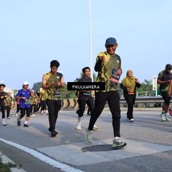 Runner Photo 6297421