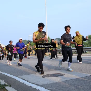 Runner Photo 6297438