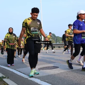 Runner Photo 6297565